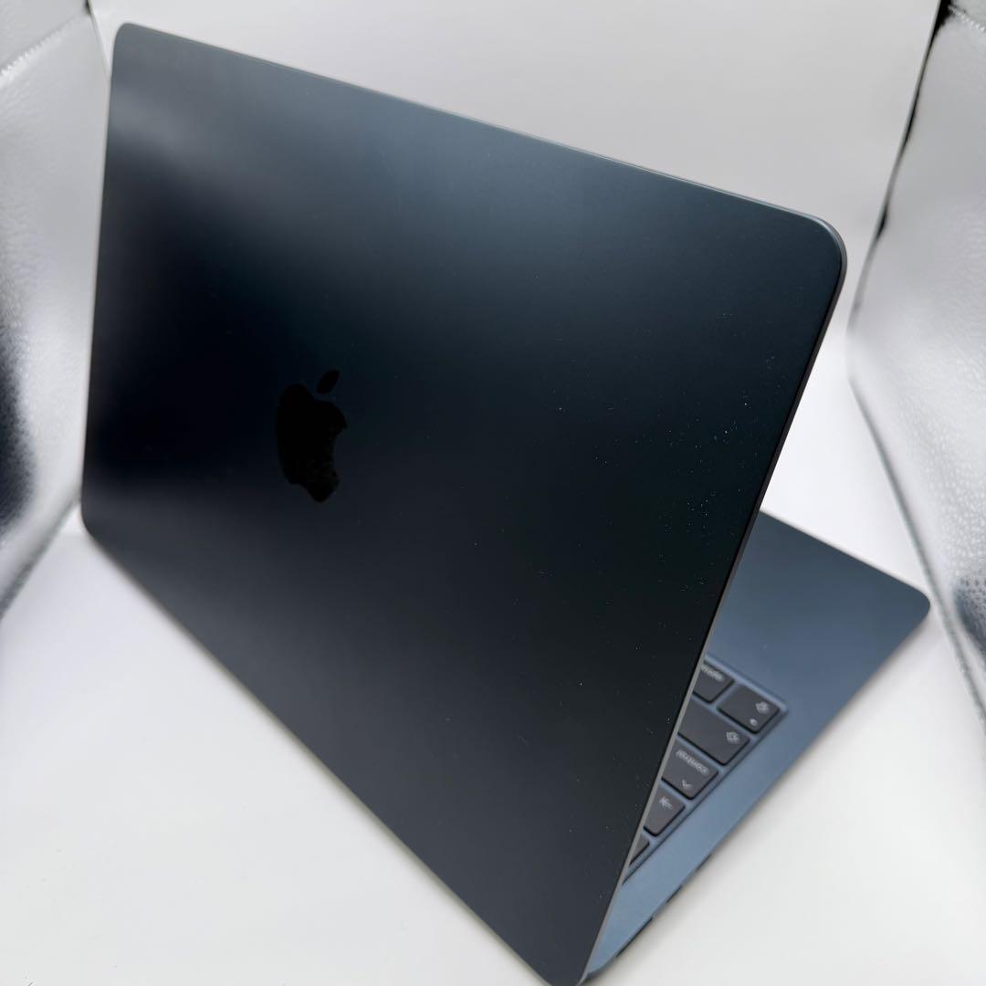 Apple MacBook Air M3 8GB 256GB ミッドナイト