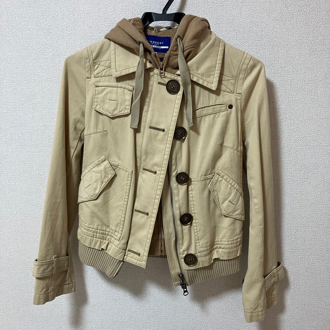 【美品 】希少バーバリーブルーレーベル2wayフードベスト付きベージュジャケット