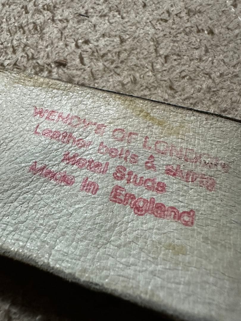 ウェンディーズオブロンドン3連ピラミッドベルト