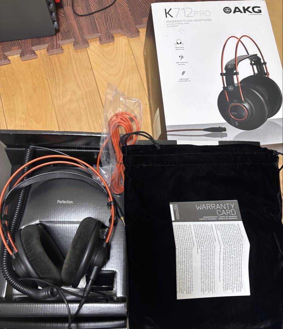 【未使用に近い】美品 AKG K712 PRO ヘッドフォン