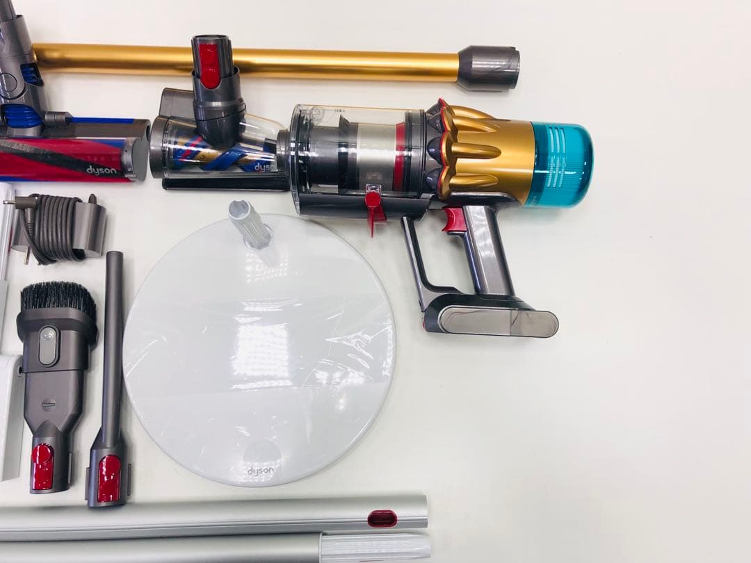 アウトレット品　Dyson Slim FLUFFY SV18 EX2クリーナー