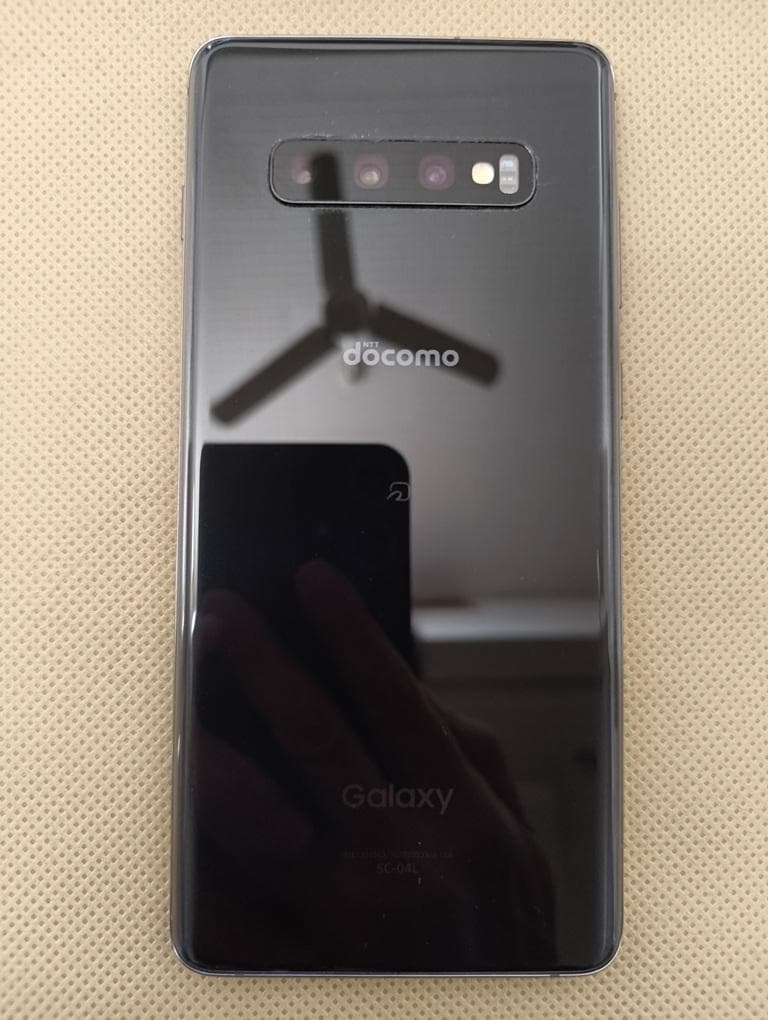 Galaxy S10+ SC-04L SIMロック解除（Budsおまけ）