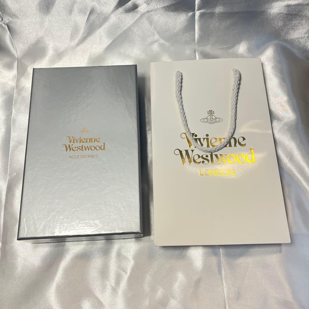 新品 Vivienne Westwood ベージュ赤内装 長財布