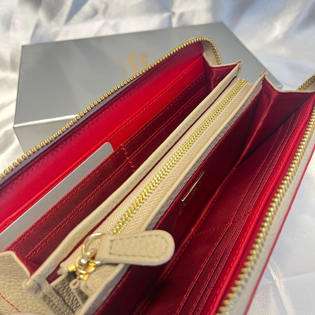 新品 Vivienne Westwood ベージュ赤内装 長財布