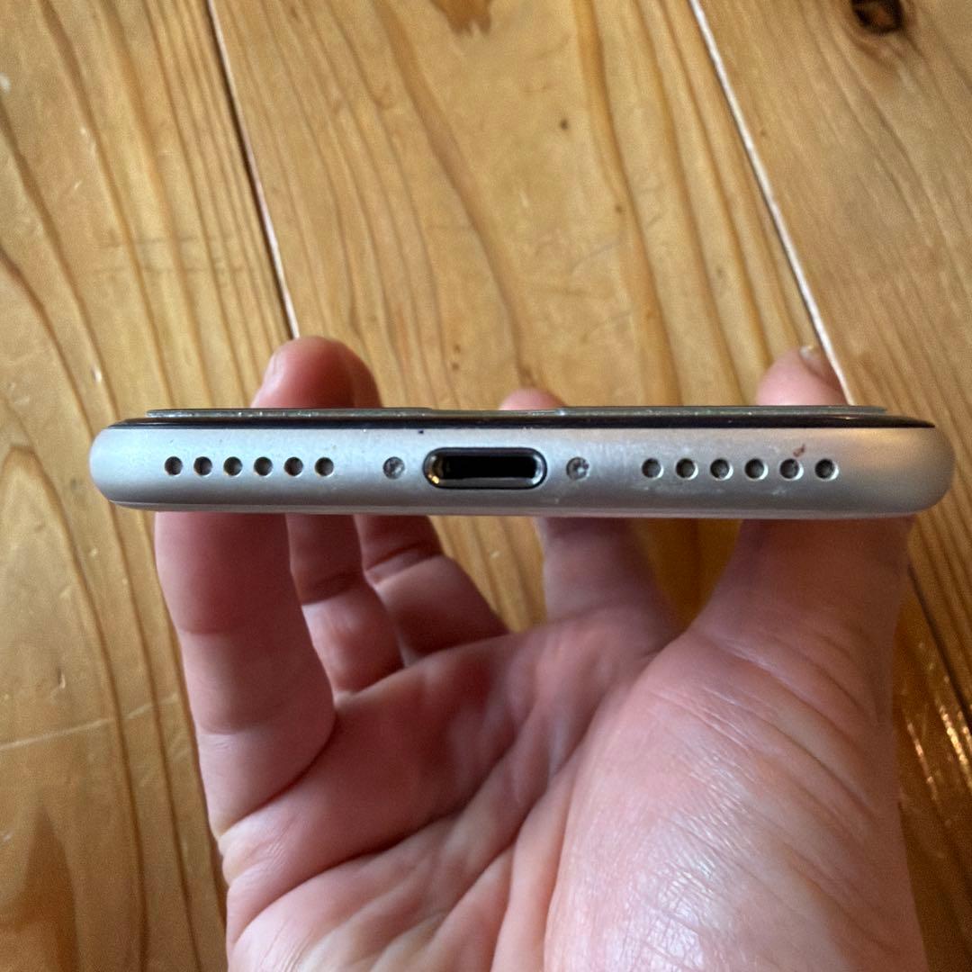 iPhone SE3 第3世代 128GB 90% ホワイト　ケース付き