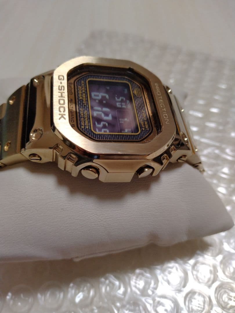 （64）【未使用に近い、極美品】G-SHOCK　GMW-B5000 ゴールド