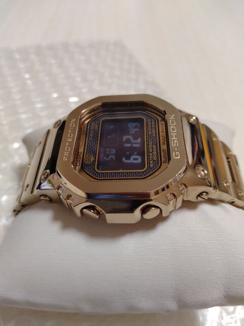 （64）【未使用に近い、極美品】G-SHOCK　GMW-B5000 ゴールド