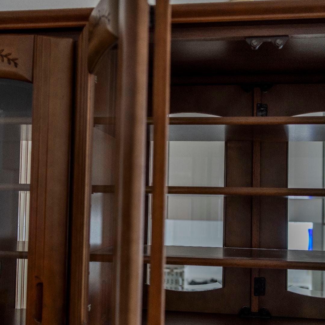 松田家具 木製食器棚 両扉 送料・設置費込み