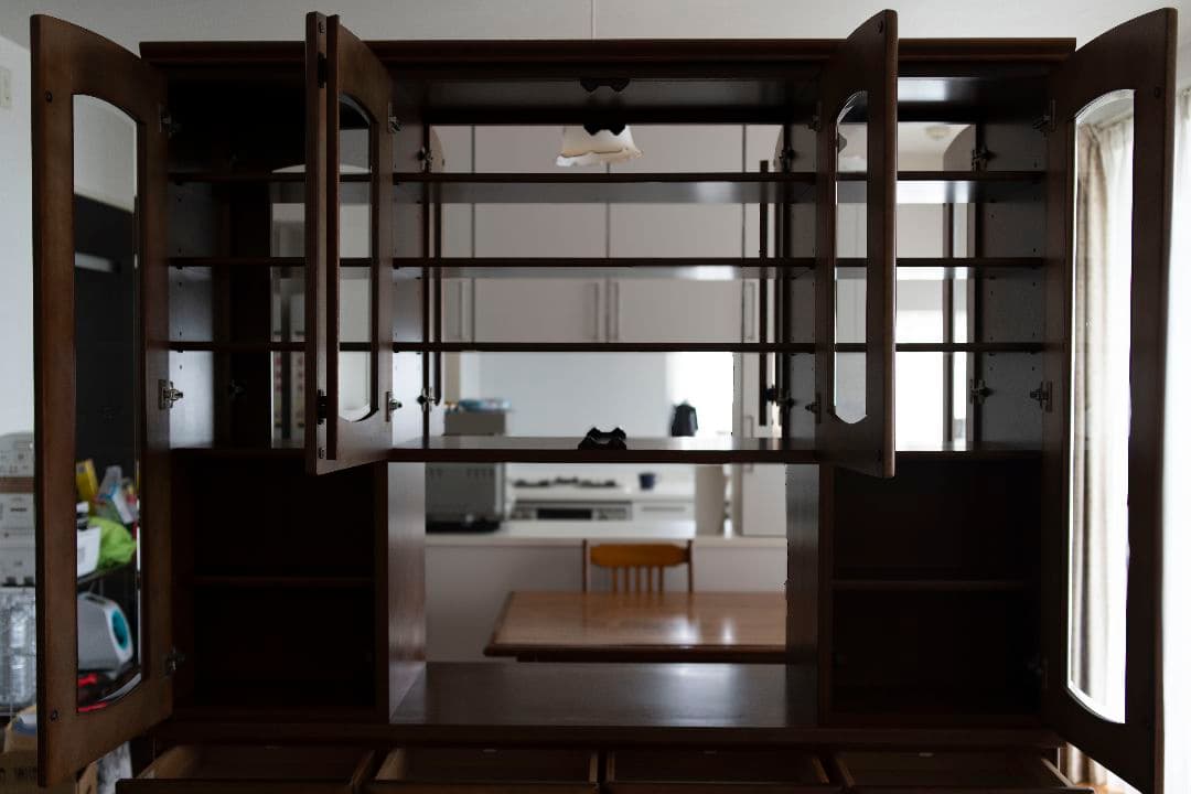 松田家具 木製食器棚 両扉 送料・設置費込み