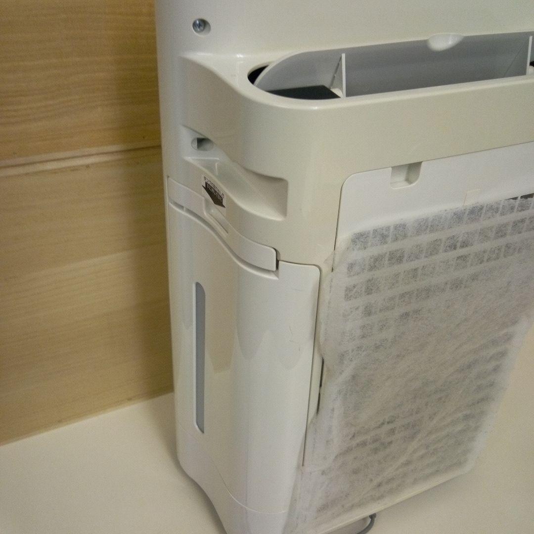 美品です　空気清浄機 加湿機能付き SHARP KCーJ50