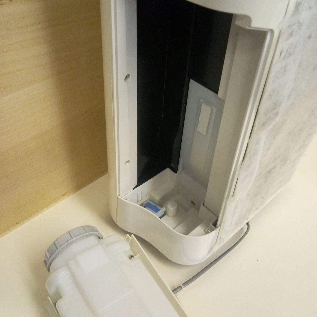 美品です　空気清浄機 加湿機能付き SHARP KCーJ50