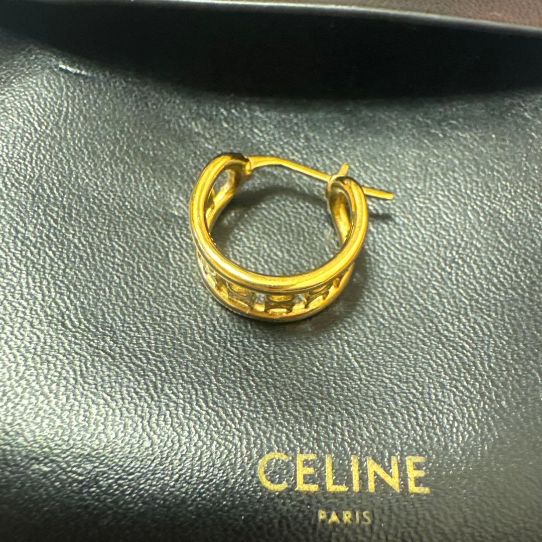 CELINE トリオンフ マルチフープピアス片耳