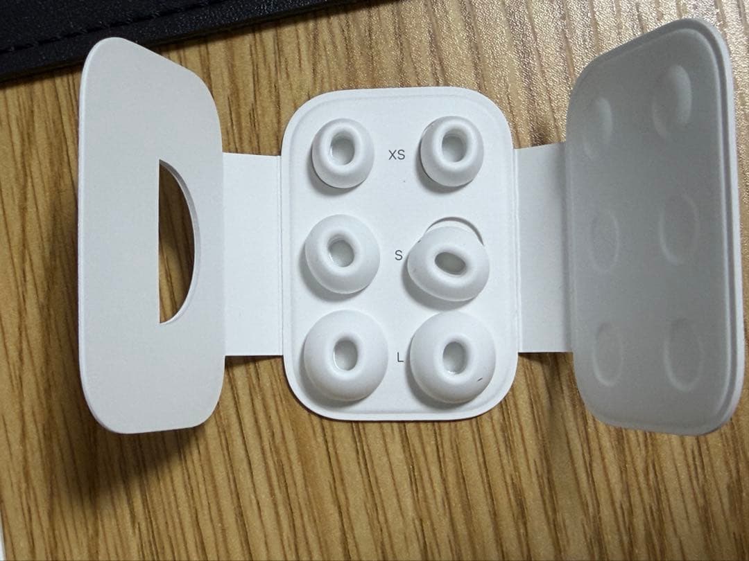 AirPodsPro第2世代MQD83J/A ライトニングケーブル純正品