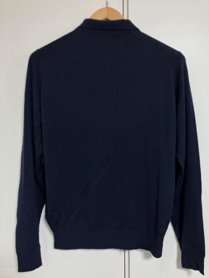JOHN SMEDLEYジョンスメドレーの長袖ニットポロシャツ　Mサイズ　紺