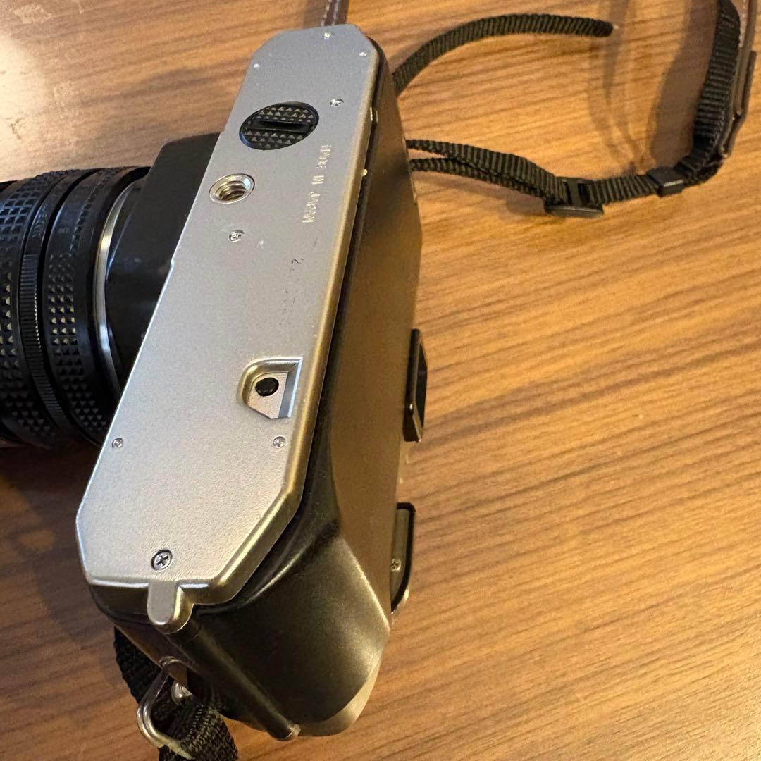 Nikon FM10 / zoom-nikkor35〜70mm ストラップ付き