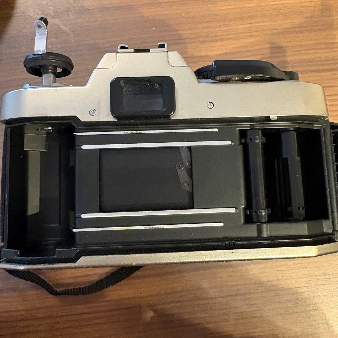 Nikon FM10 / zoom-nikkor35〜70mm ストラップ付き