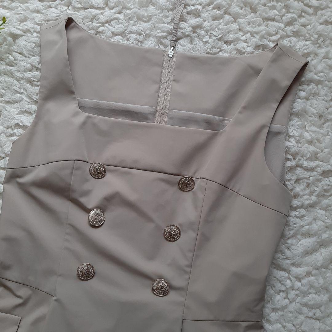 フォクシーニューヨーク ノースリーブ ワンピース べーシュ　ボタン　40 L　A