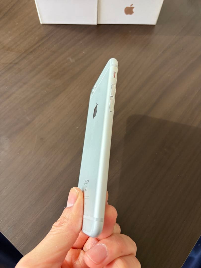 【美品】Apple iPhone 6s シルバー 本体 32GB 箱付き