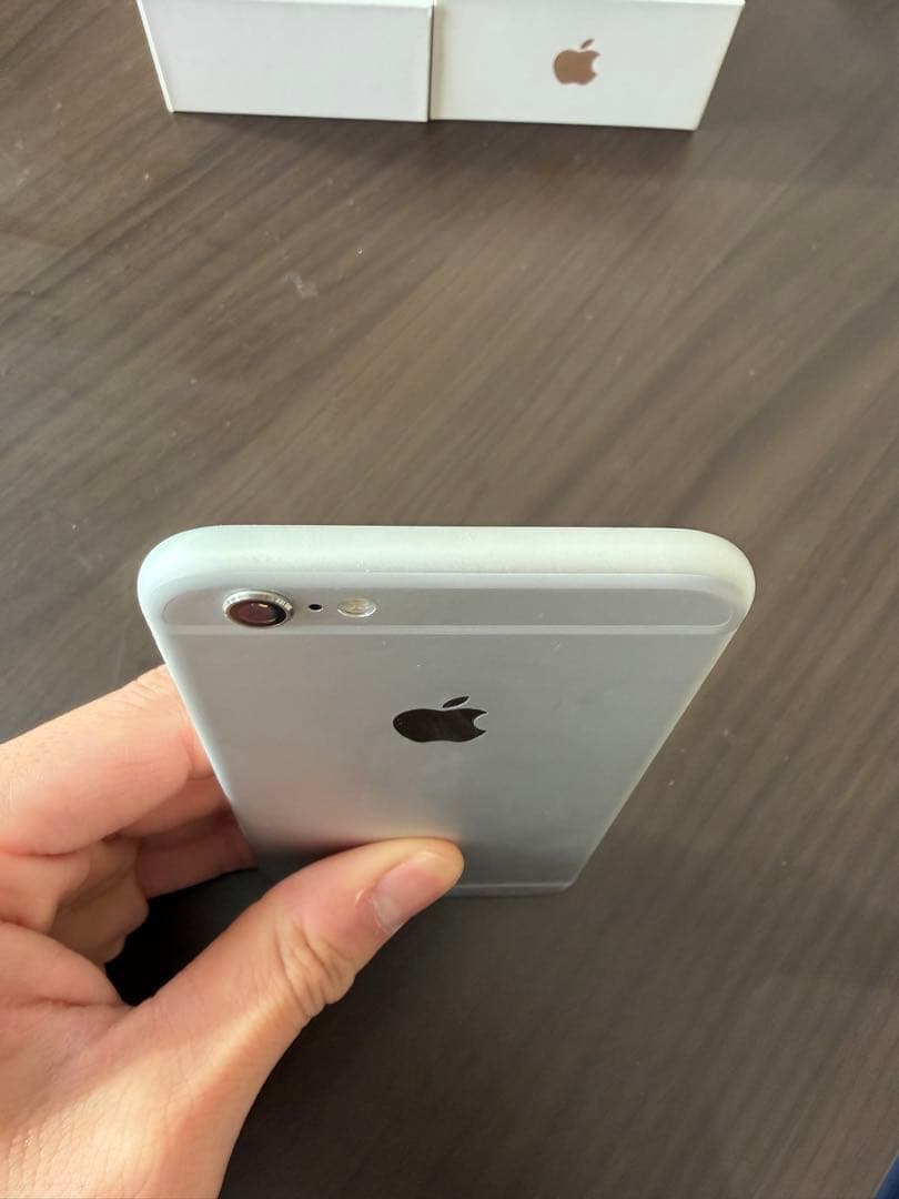 【美品】Apple iPhone 6s シルバー 本体 32GB 箱付き