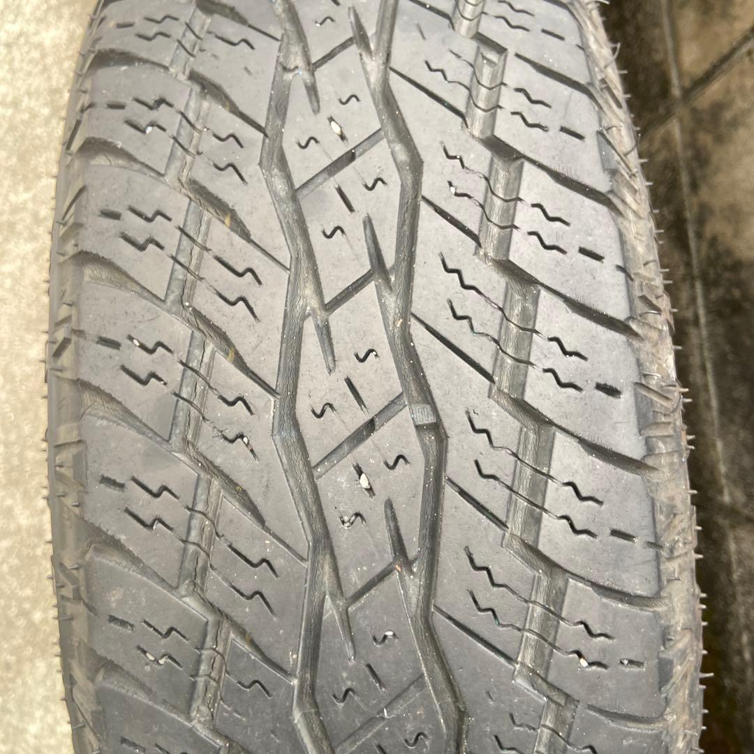 デリカd5 215/70 R16 タイヤホイールセット
