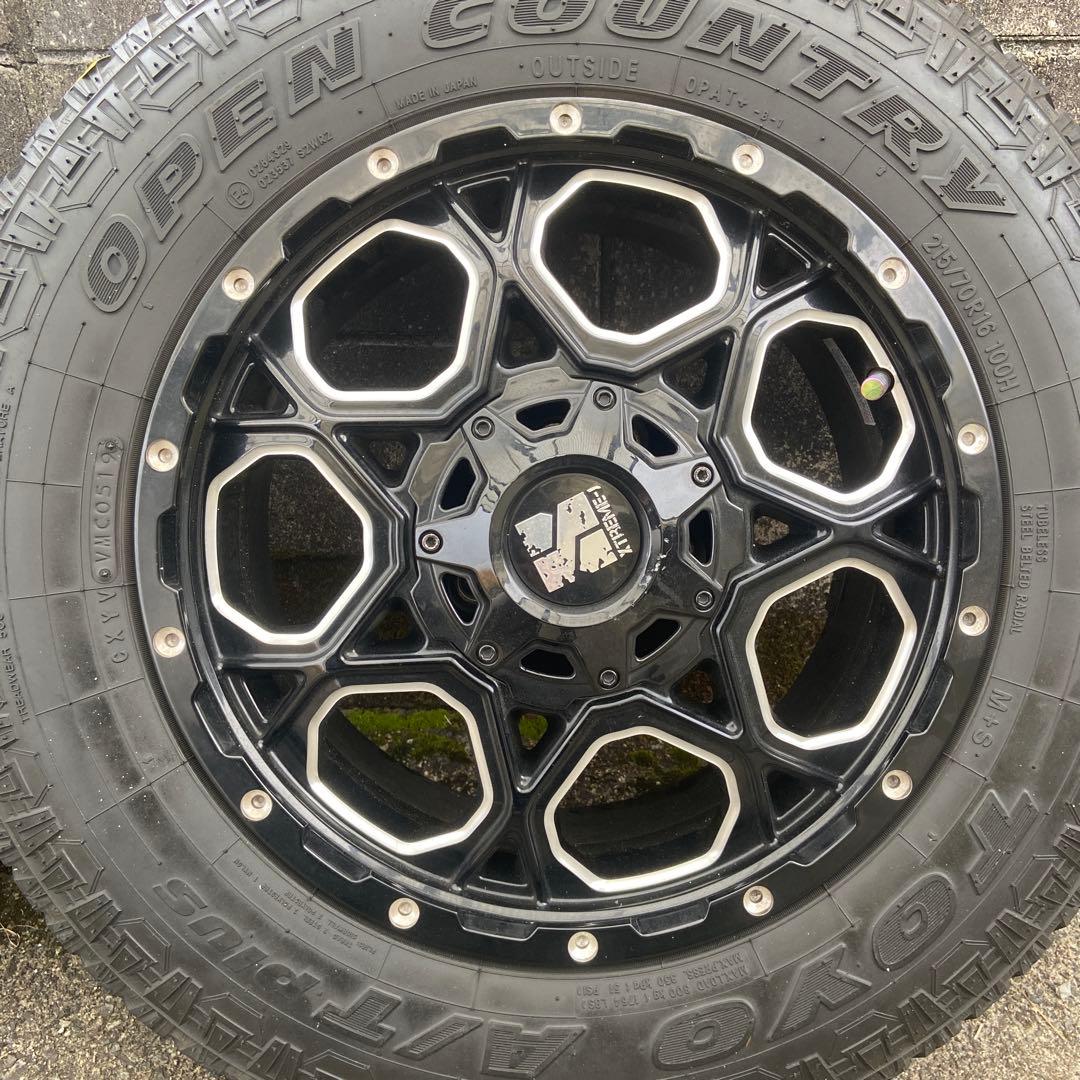 デリカd5 215/70 R16 タイヤホイールセット