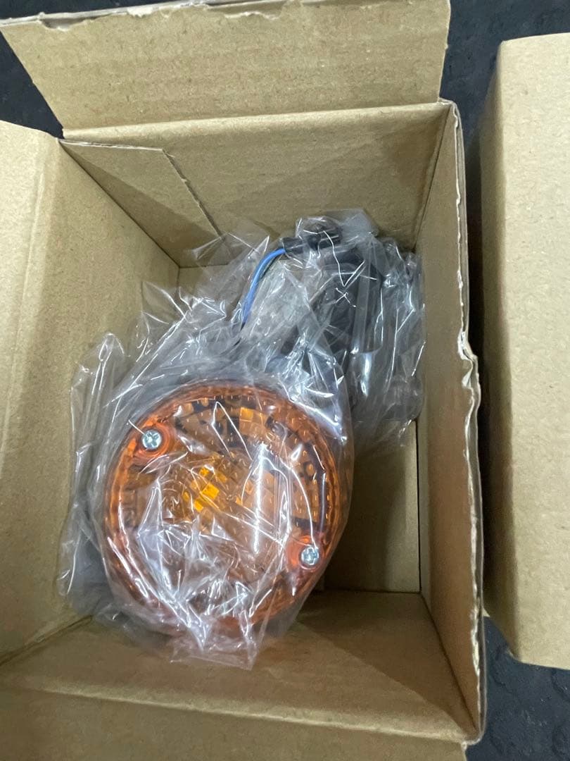 M*k様 ゼファー750用 新品ウインカーセット23037-0025/23037