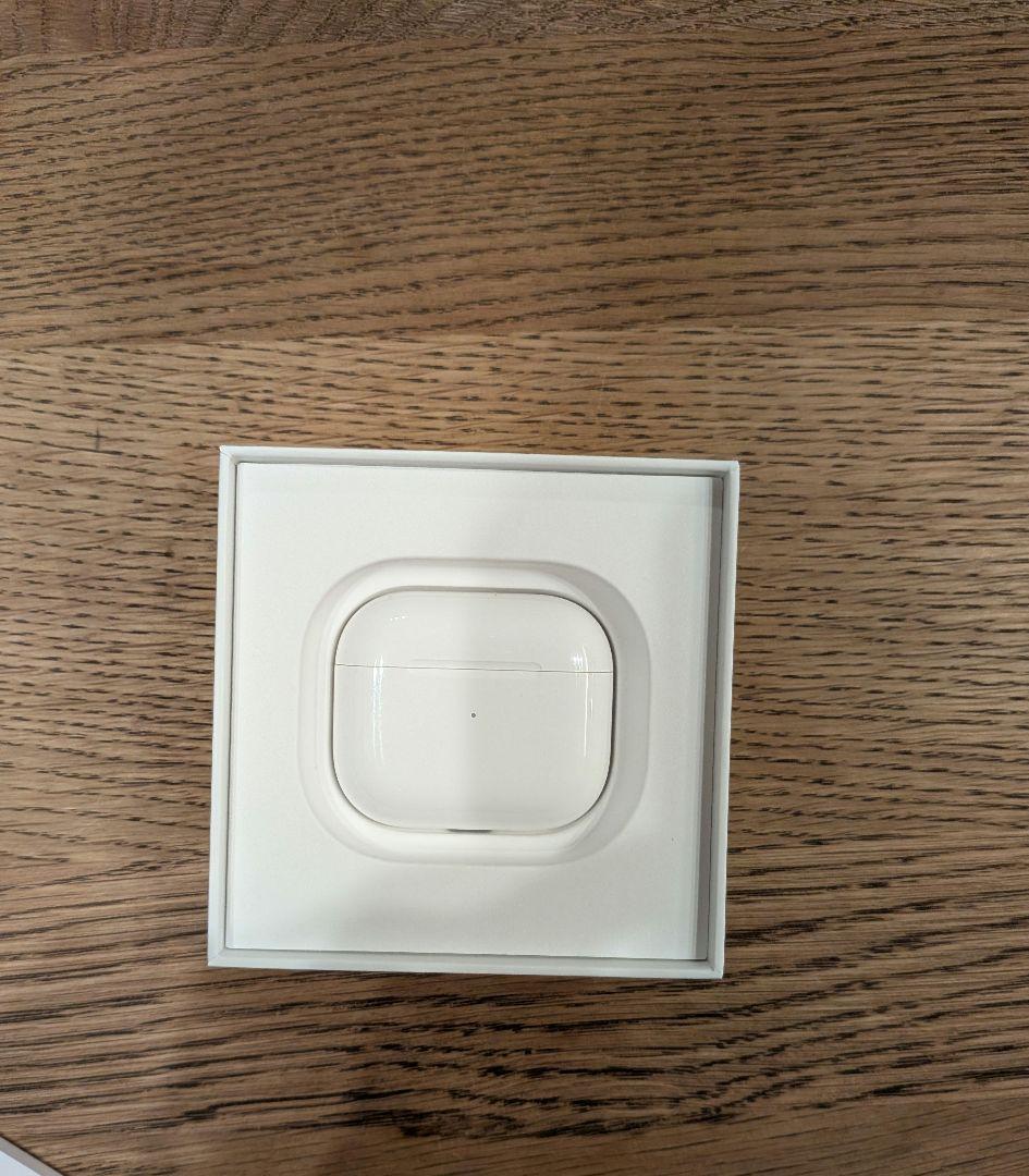AirPods3本体 ホワイト 充電ケース・ケーブル付き