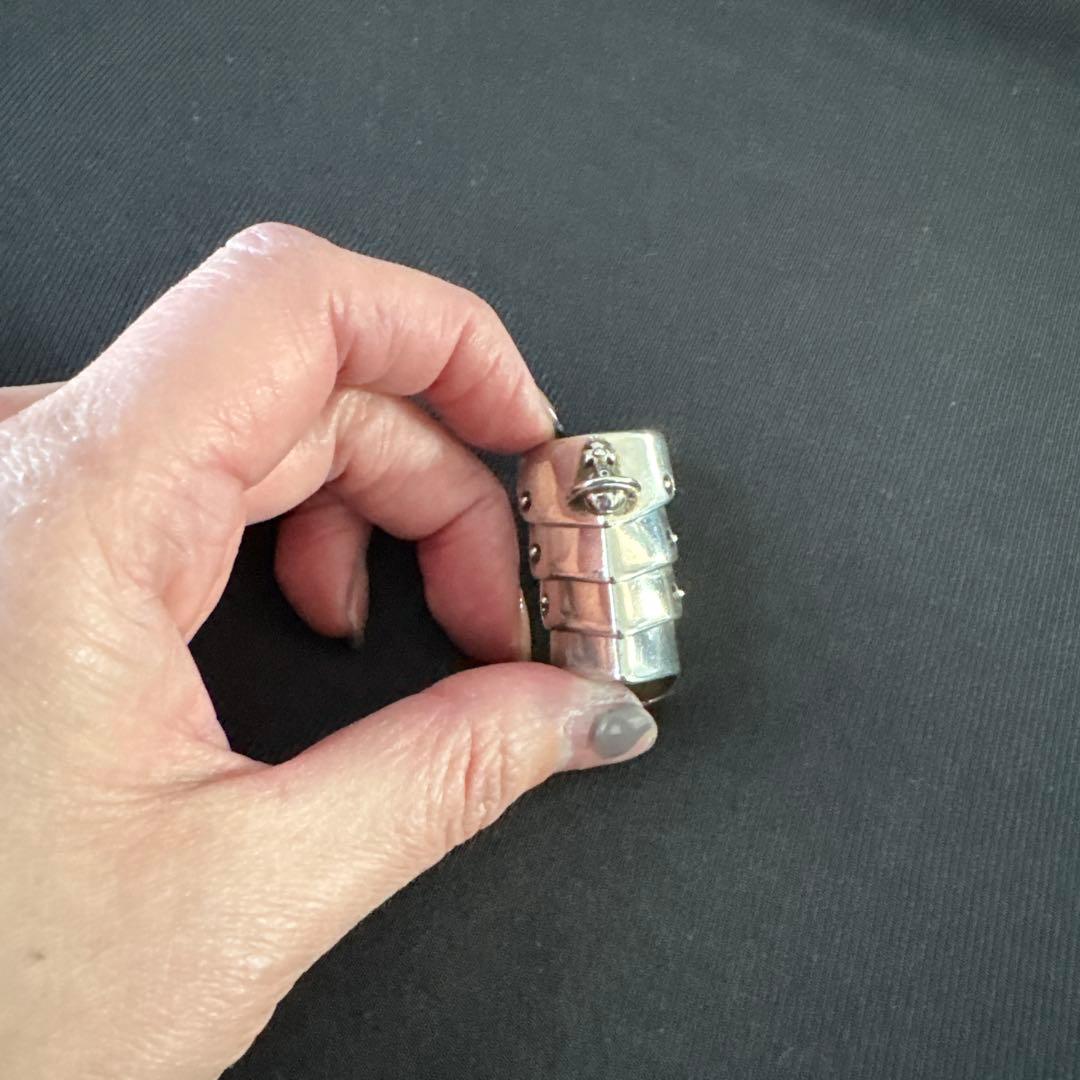 ヴィヴィアンウェストウッド　アーマーリング