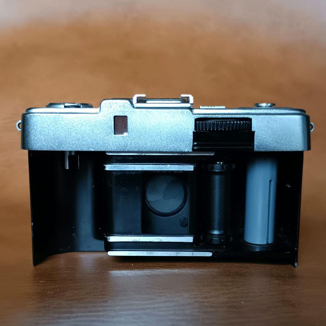 フィルムカメラ（整備、完動品）オリンパスペンS2.8