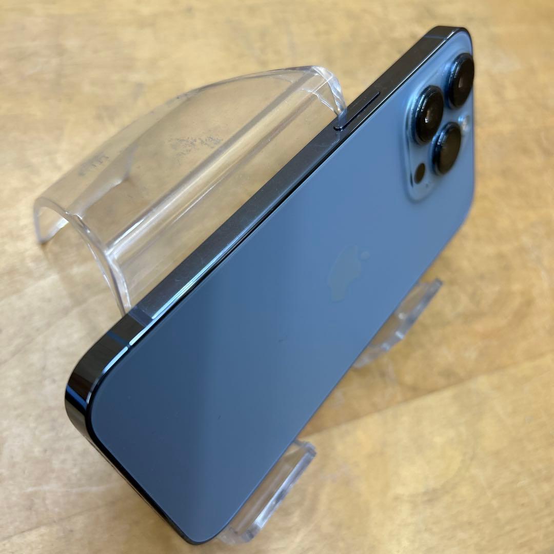 iPhone13 pro SIMフリー 128GB 美品 シルバ 箱付属品ケース