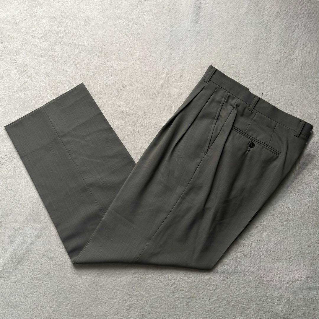 美品 希少カラー クリスチャンディオール スーツ ダブル L グリーン