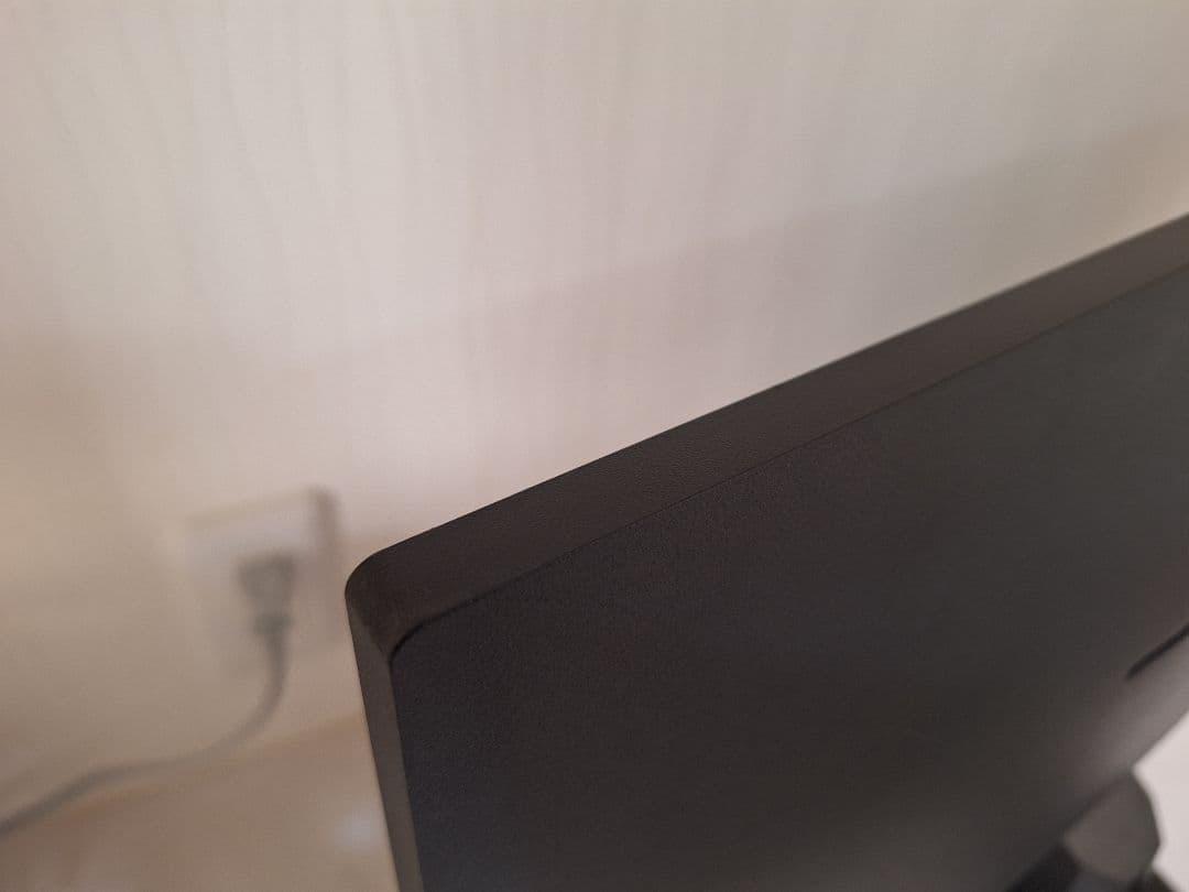 PHILIPS 273V7Q　27インチモニター　内蔵スピーカーあり　ps4対応