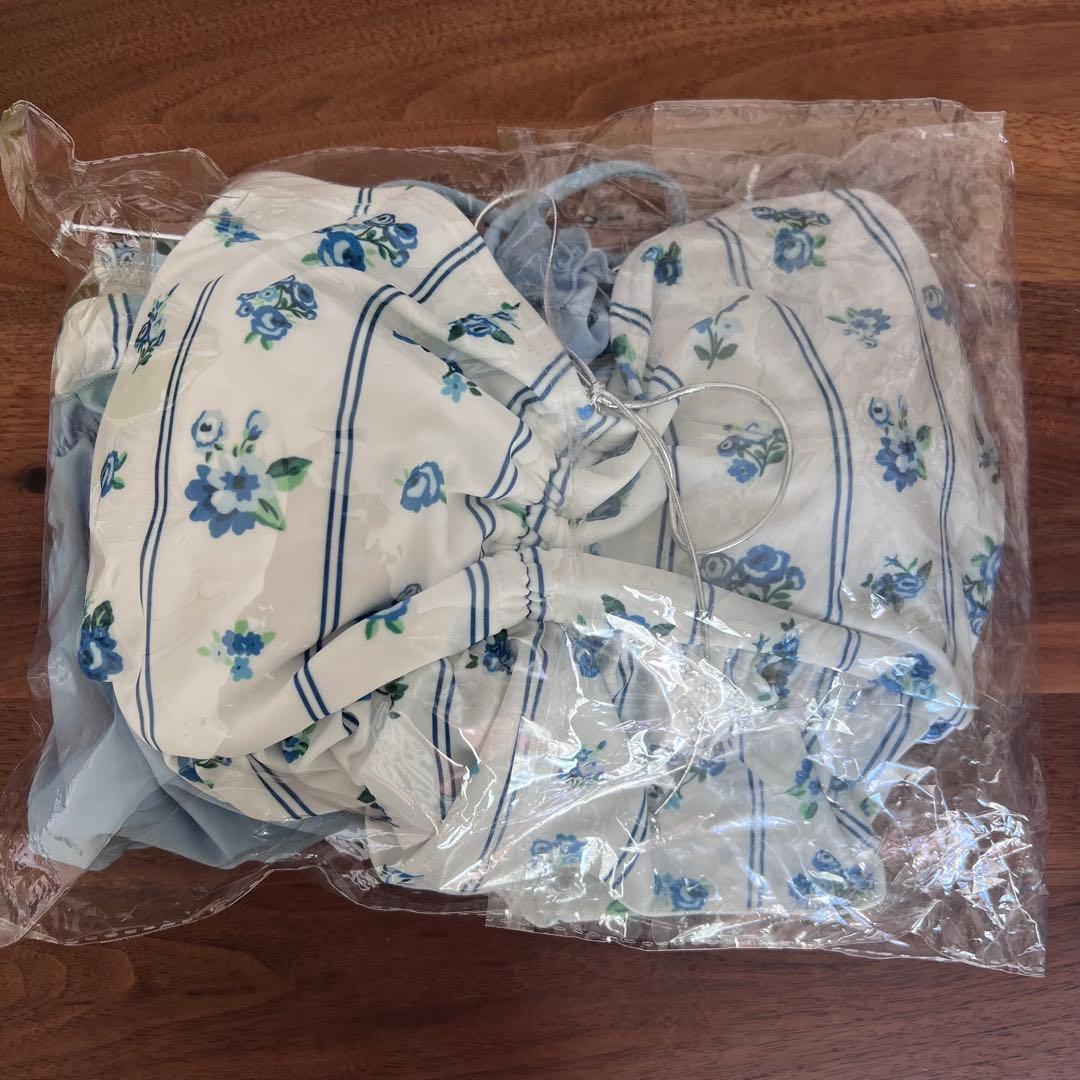 POPPY OFF SHOULDER FLARE BIKINI(水着)