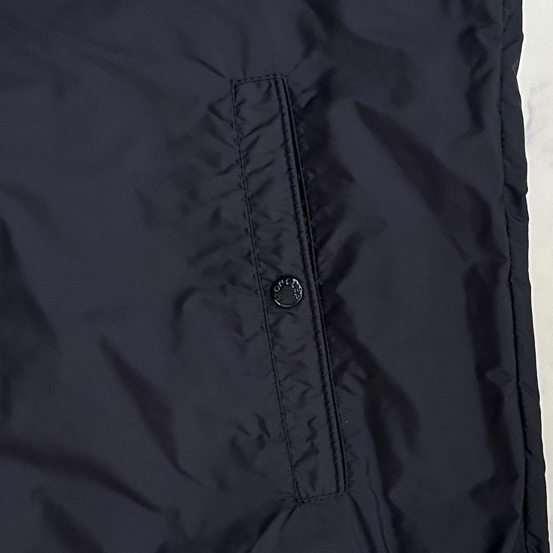 未使用級モンクレール 2025年モデル ナイロンジャケットNEW URVILLE