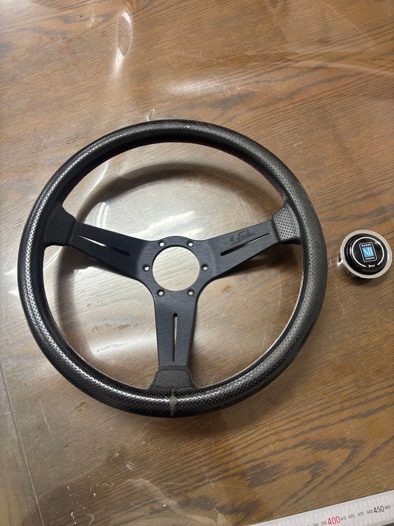 NARDI タイプラリー赤ステッチパンチングレザー　ディープコーンφ34