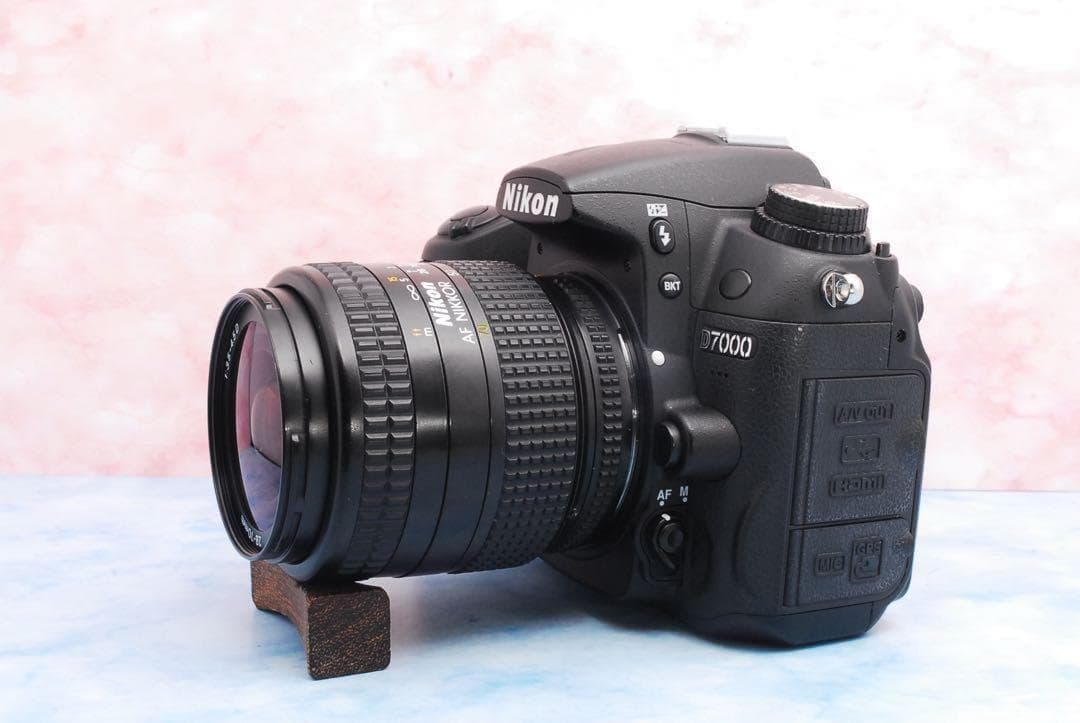ニコン D7000◎一眼レフカメラ◎高速連写◎デビュー向け◎根強い人気機種！