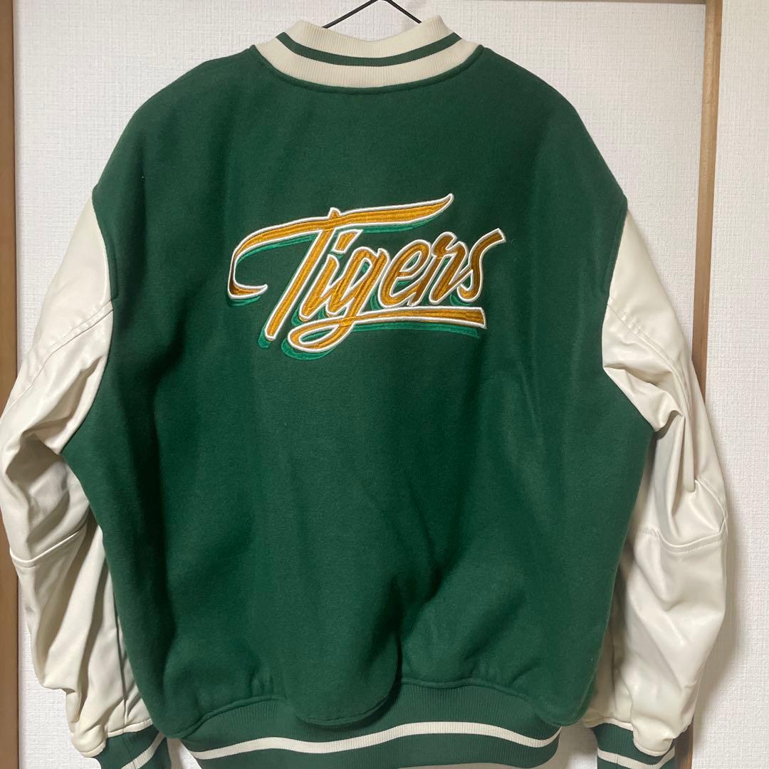 【新品】ストレンジャーシングス　 スタジャンタグ付き