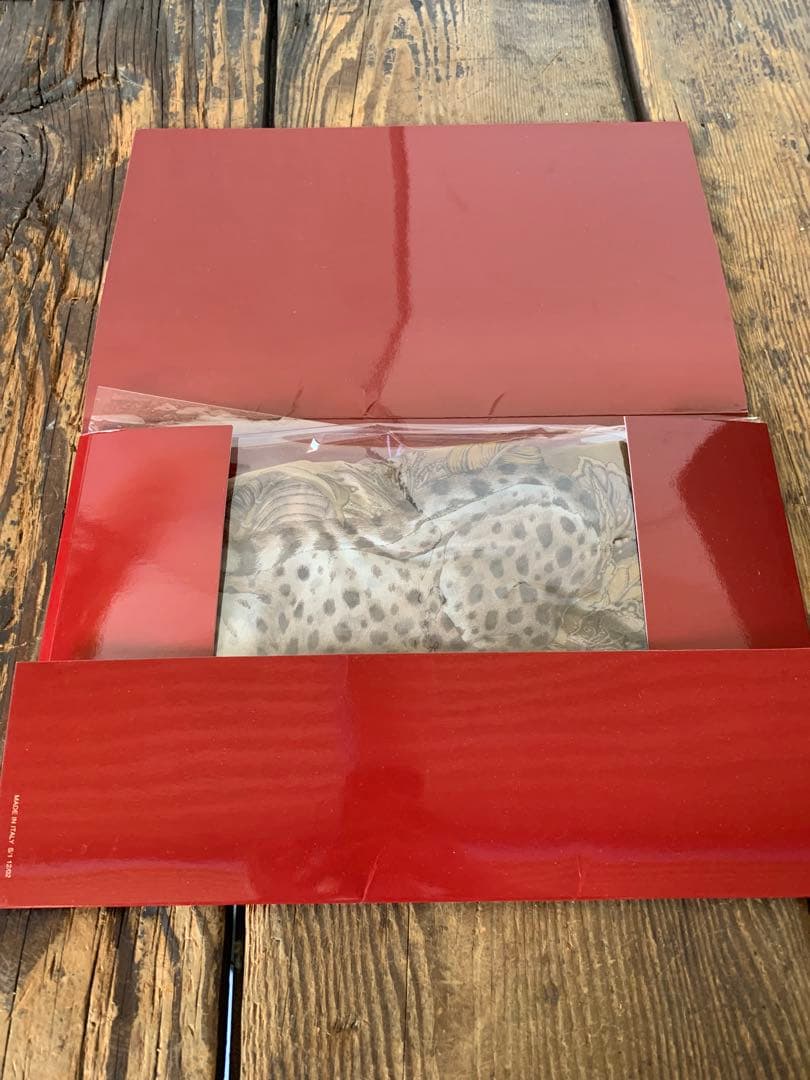 未使用品　サルヴァトーレフェラガモ 豹大判ストールスカーフ　長方形