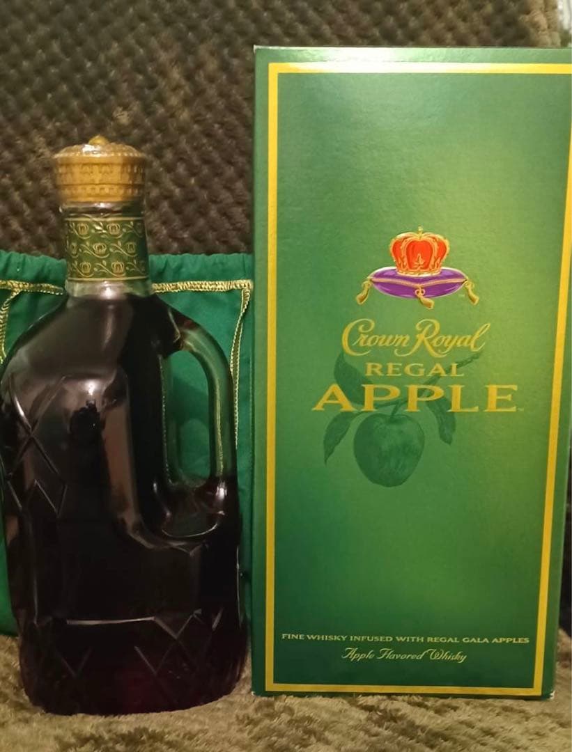 Crown  クラウンローヤル　ウィスキー アップル味　1.75L