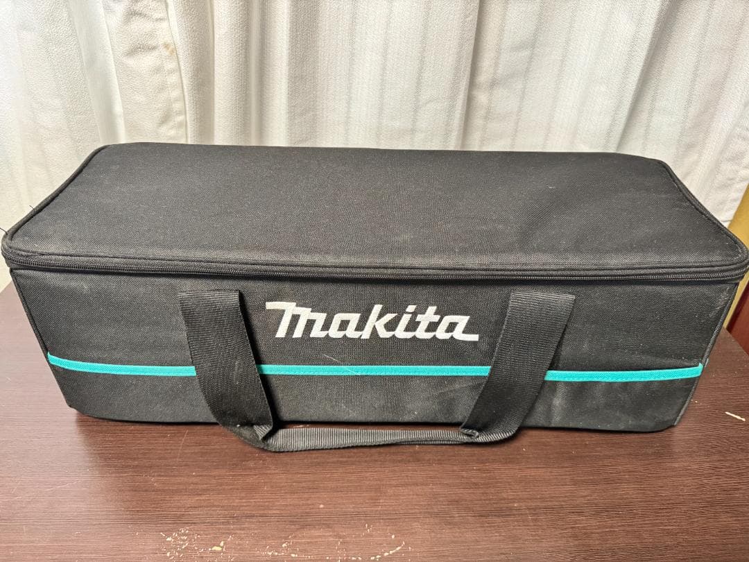 Makita 充電式クリーナーCL284FD オリーブグリーン 収納ケース付