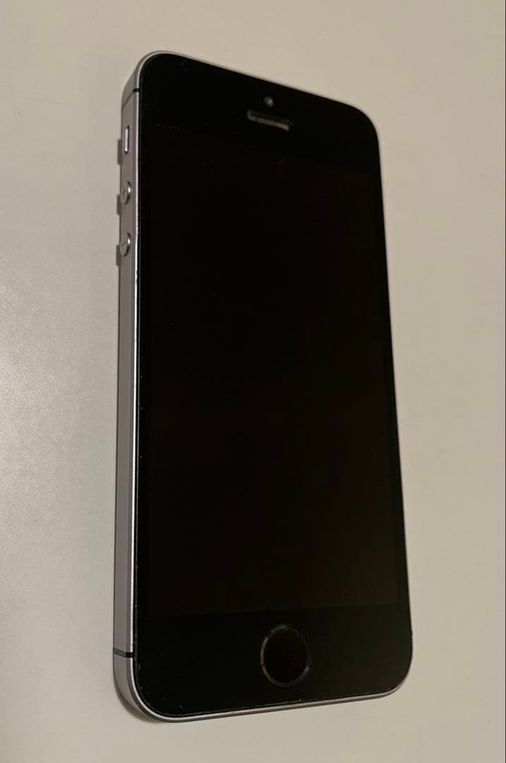 美品 iPhone SE バッテリー86% 64GB SIMフリー