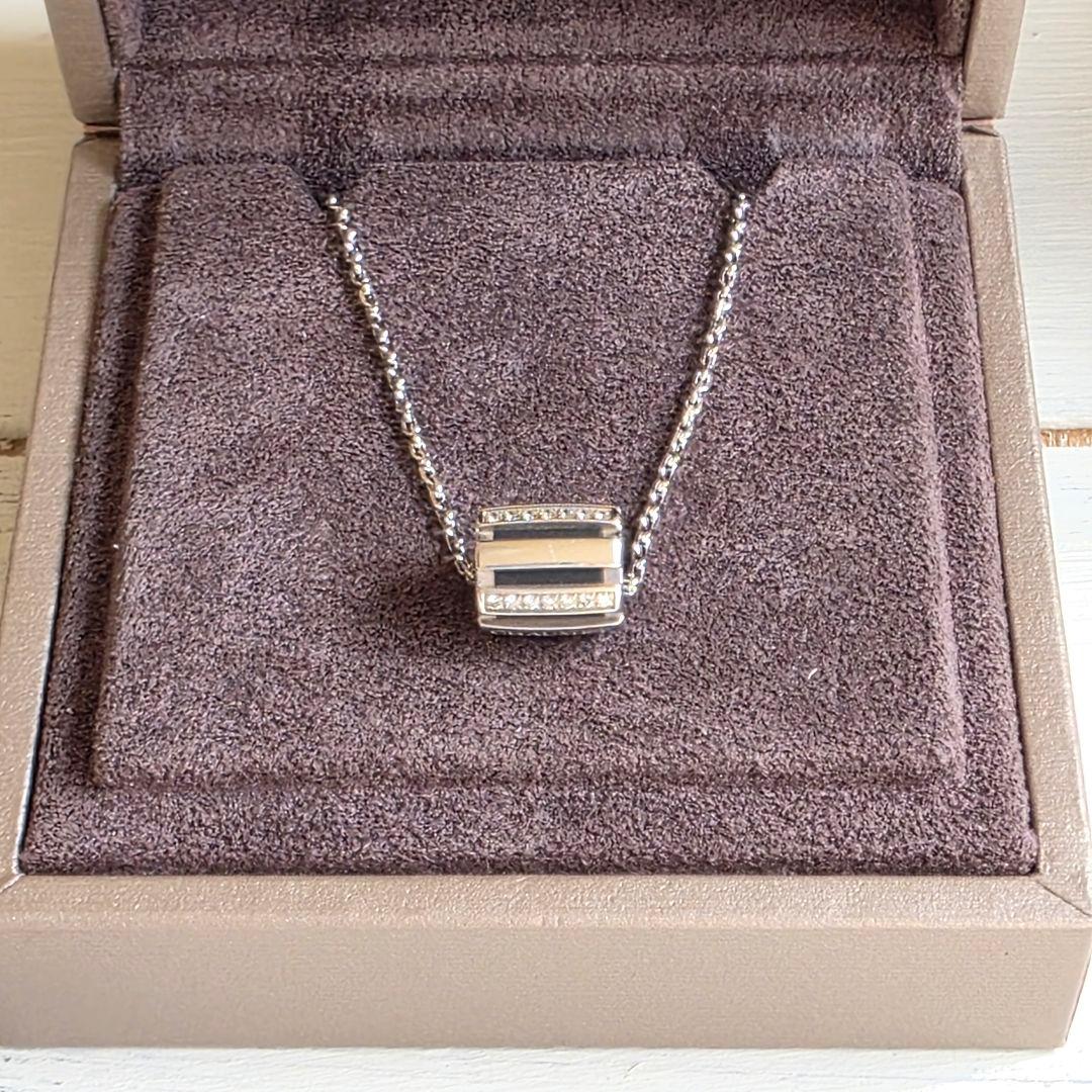 ショーメ クラスワン　ハーフダイヤ　ネックレス 18K WG