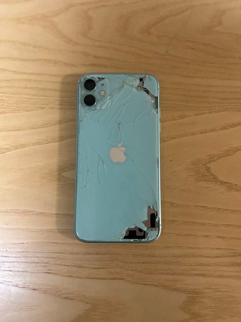 【ジャンク】iPhone11 64GB グリーン