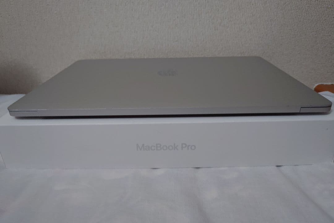 MacBook本体 MacBook Pro 2018 i9/16GB/512GB