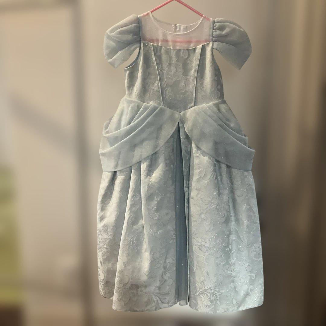 ビビデバビデブティック美品　シンデレラ　 ティアラ、サッシュ付き