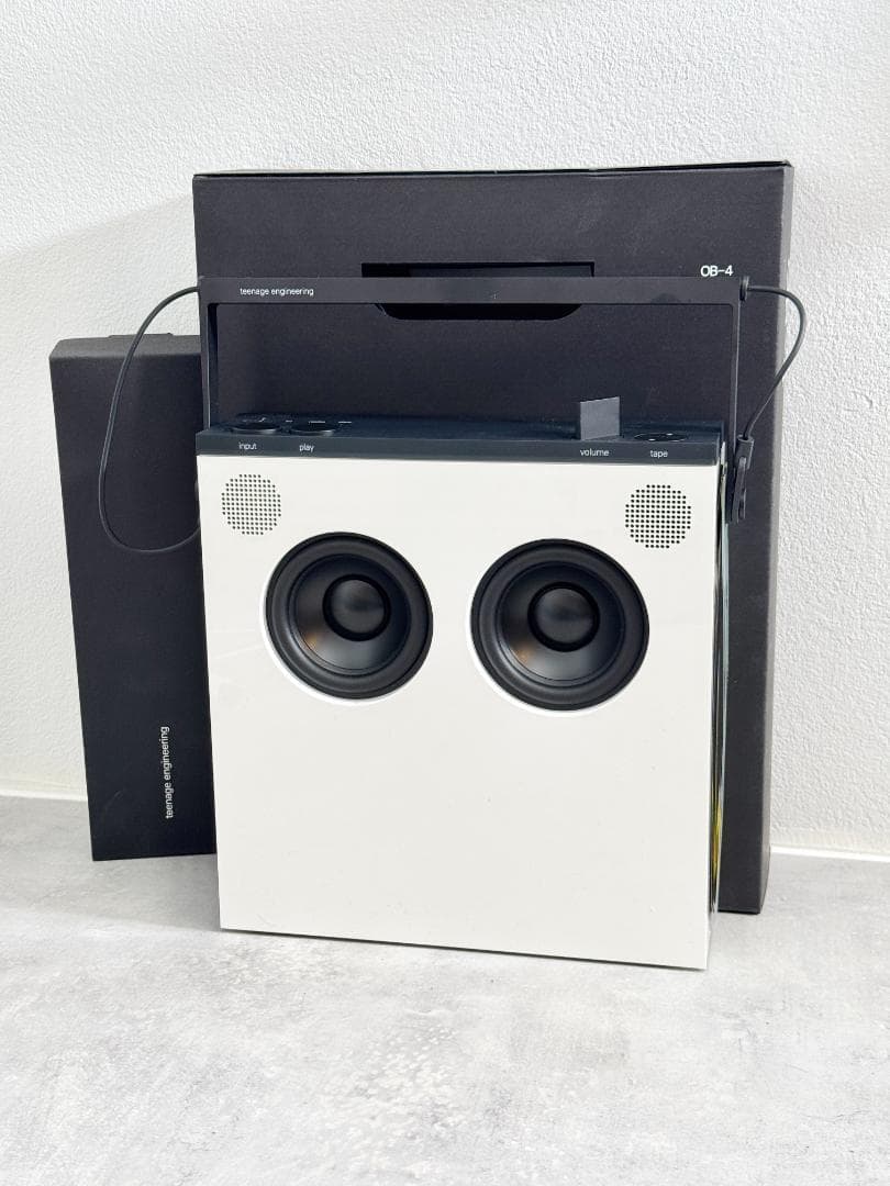 【美品】Teenage Engineering OB-４ ホワイト