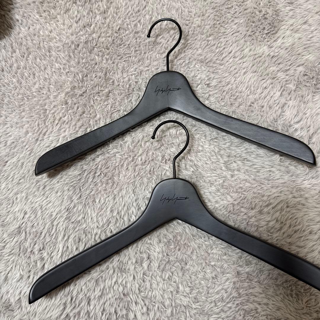 yohji yamamoto 木製ハンガー　2本セット