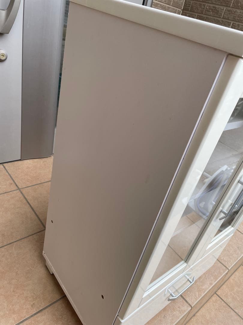 食器棚　キッチン家具　収納　ホワイト　ガラスキャビネット