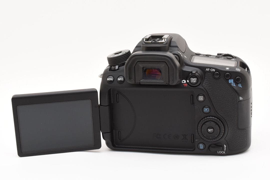 保証付き/デジタル 一眼レフ カメラ Canon EOS 80D標準レンズセット