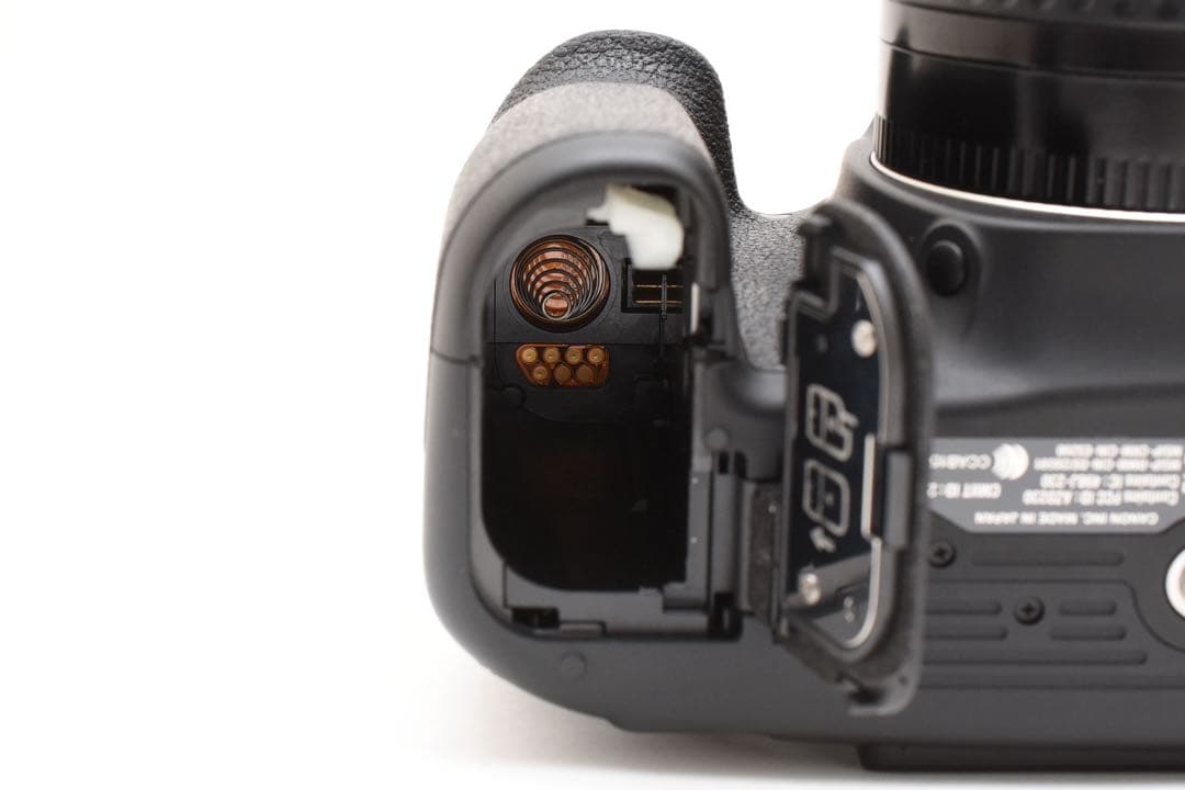 保証付き/デジタル 一眼レフ カメラ Canon EOS 80D標準レンズセット